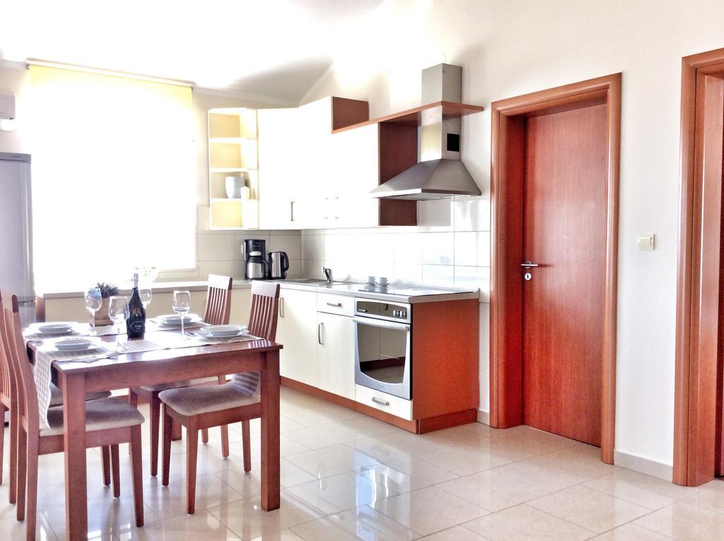Apartments Kovacic Малинска Екстериор снимка