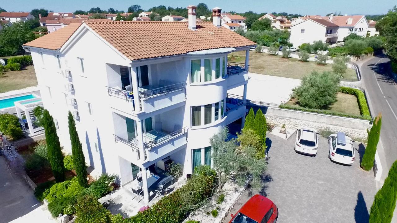 Apartments Kovacic Малинска Екстериор снимка